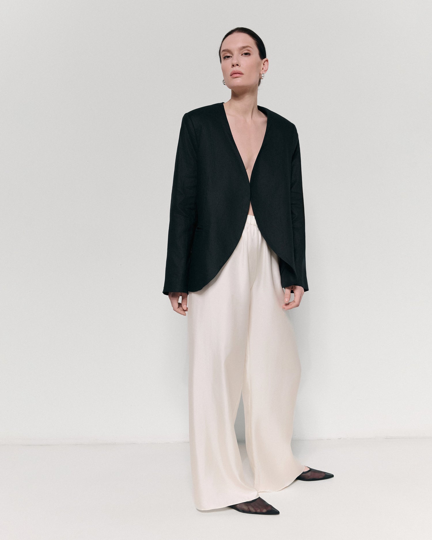 TOPS & OUTERWEAR